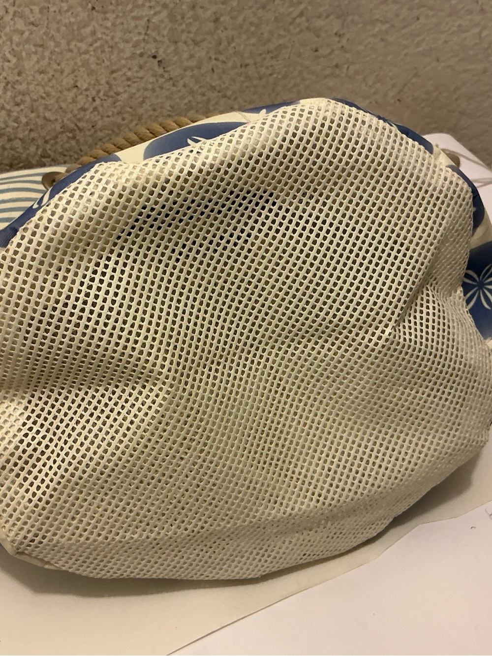 Sea Bags Blue & Cream Sand Dollar Rope-Handle Tote - Picture 7 of 12